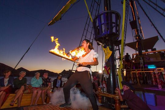 Pirate Ship Yo Ho! Sunset Show and BBQ Dinner in Cabo San Lucas