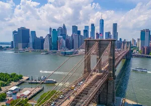 Brooklyn Bridge, DUMBO, and Skyline Guided Walking Tour