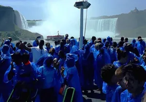 2-Day Tour from NY Niagara Museum of Glass and Outlets