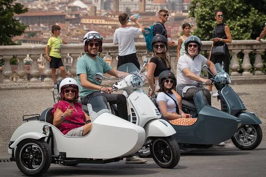 Unforgettable 1.5-Hour Private Vespa Sidecar Tour of Florence