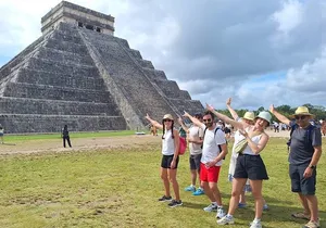 Chichen Itza Walking Tour in Portuguese or Italian Skip the Line Access