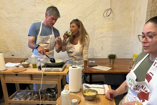 Porto Hands On Cooking Class-3 course-wine included-trained chef