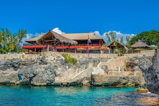 Negril Seven Mile Beach and Ricks Cafe Tour from Montego Bay