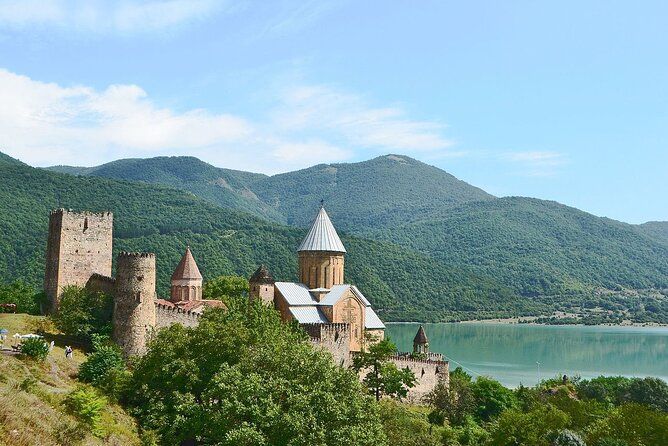 Guided Mountain and Monasteries Tour in Georgia