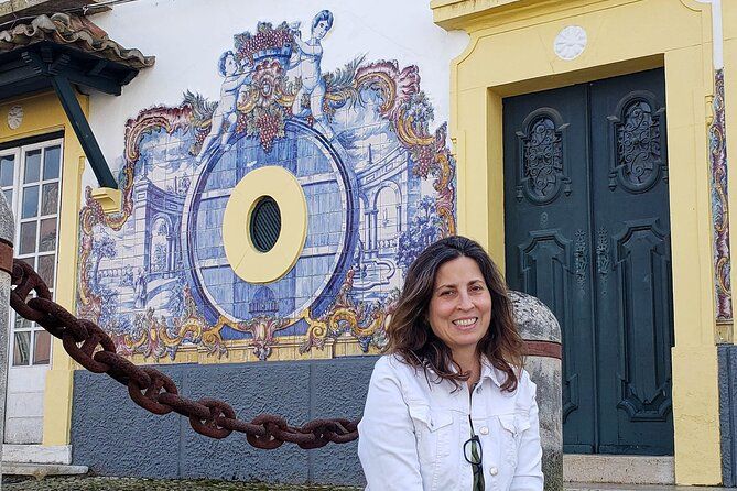 Small Group Tiles, Wine Tasting, Cheese Cooking Class from Lisbon