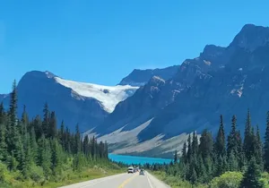 Shared Tour: Lake Louise, Bow Lake, 2 Jack Lake & Lake Minnewanka