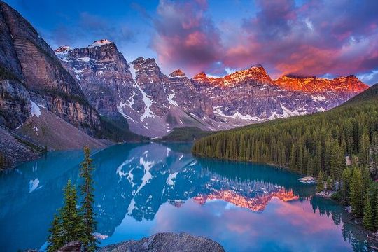 Banff Lake Louise Moraine & Emerald Lake Tour