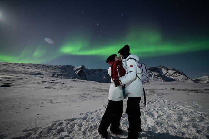 Tromsø: Northern Lights Adventure with Expert Guides and Photos