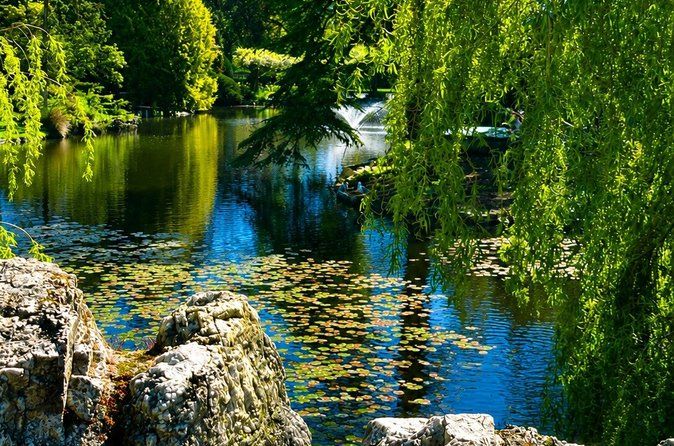 3hr Beacon Hill Park, Chinatown, Craigdarroch Castle tour(1-5pax)