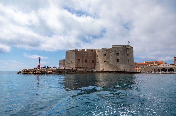 Dubrovnik 45-Minute Boat Tour Around Old Town Walls