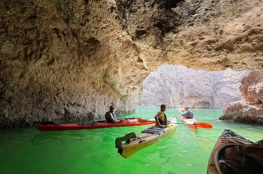 Emerald Cave Kayak Tour with Hoover Dam Stop, Lunch & Shuttle