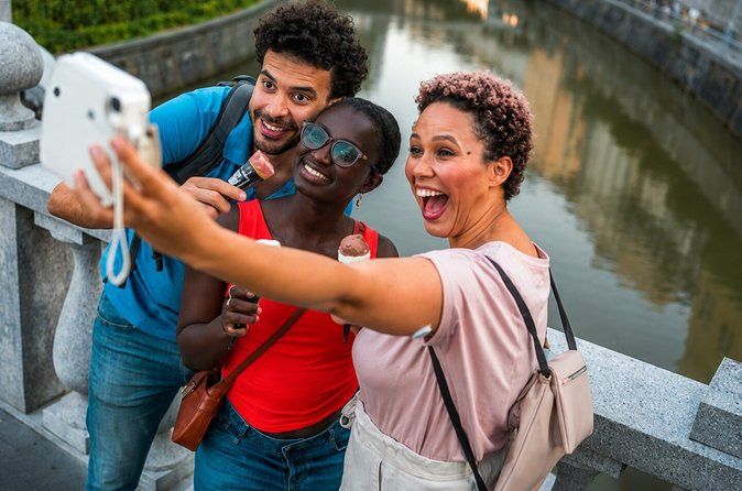 Zagreb: Bled & Ljubljana Day Tour with Chocolate Gift