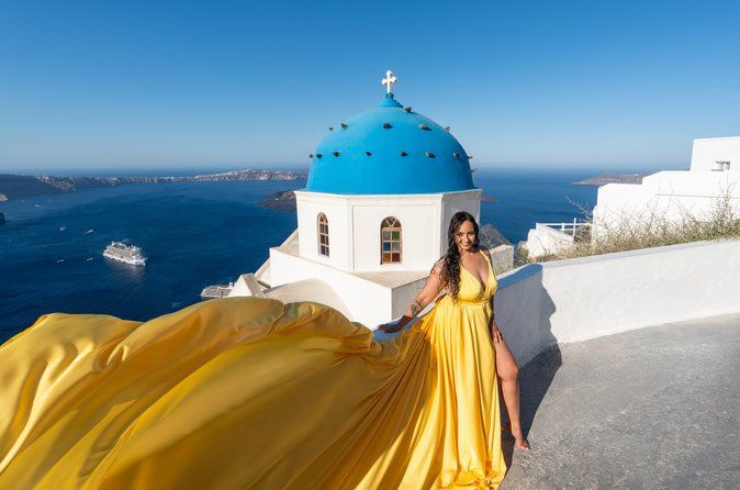 Flying Dress Iconic Photoshoot Santorini with Pick up/ Drop off