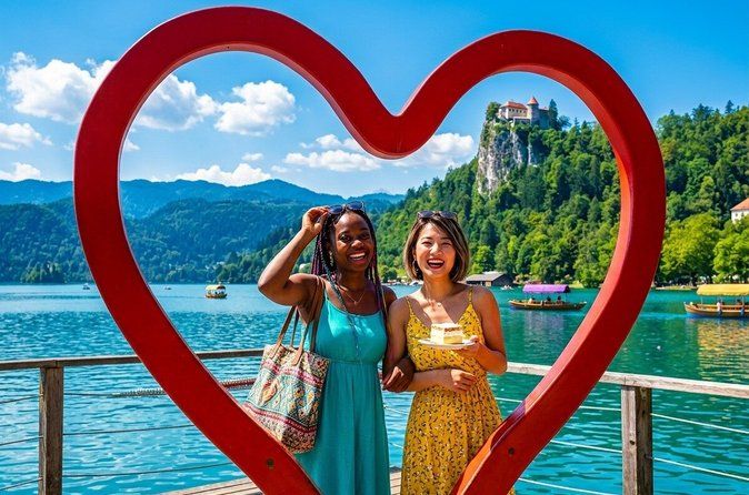 Zagreb: Bled & Ljubljana Day Tour with Chocolate Gift