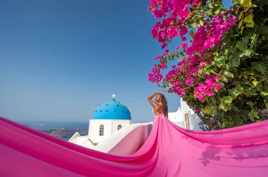 Flying Dress Iconic Photoshoot Santorini with Pick up/ Drop off