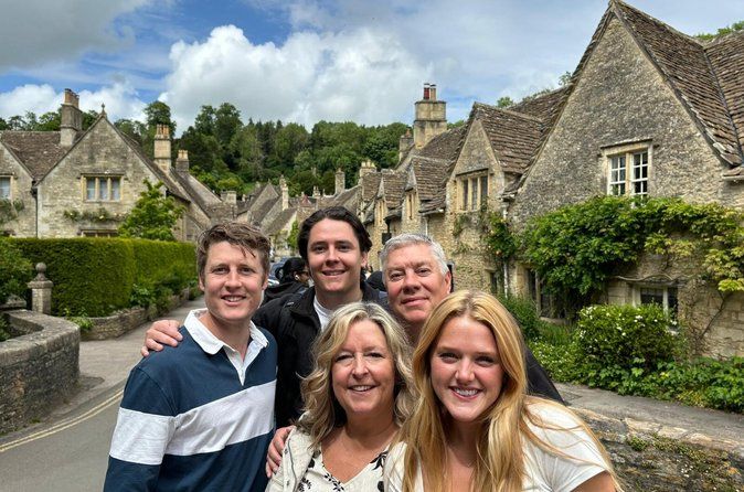 Private Cotswolds Day Tour from London with Chauffeur