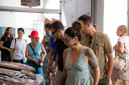 Local Market Tour and Portuguese Seafood Cooking Class