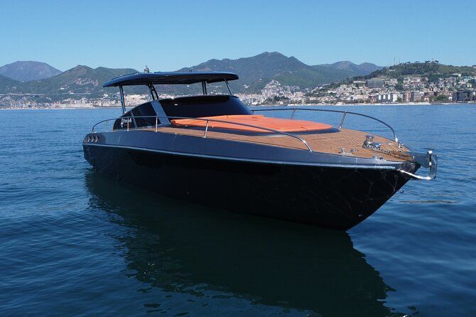 Private Boat Tour of Capri from Amalfi (GP)
