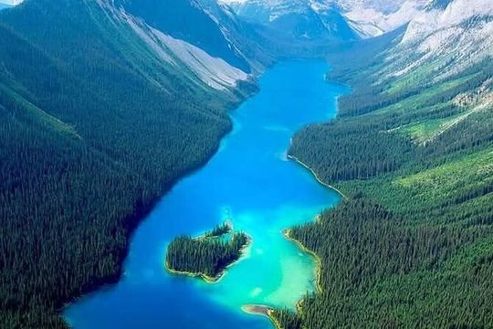 Moraine Lake , louise , Emerald & Johnston Canyon Adventure Tour