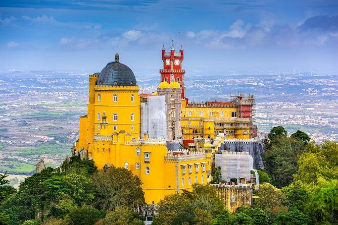 Lisbon: Sintra, Pena Palace, Moorish Castle & Regaleira Tour