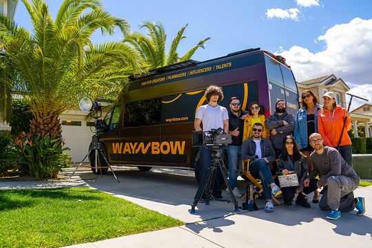 Luxury Waynbow Star Tour Experience through Los Angeles