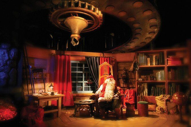 Santa’s Secrets: Guided Santa´s Village & Arctic Circle Tour