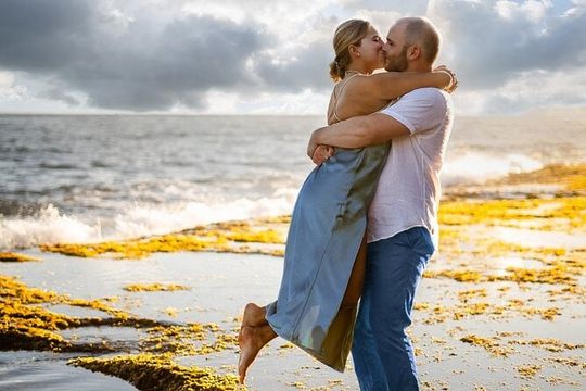 Oahu Professional Photographer Couples and Families