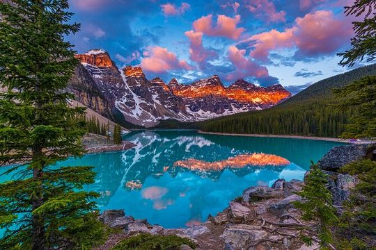 Moraine Lake Sunrise & Lake Louise Tour - from Canmore/Banff