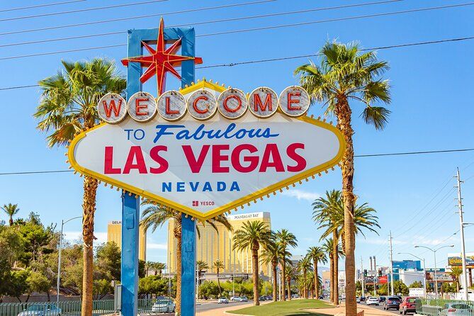 Vegas Vibes & Icons: Private City Highlights Tour