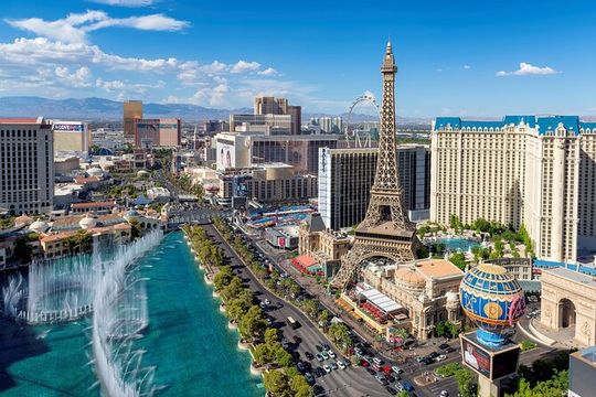 Vegas Vibes & Icons: Private City Highlights Tour