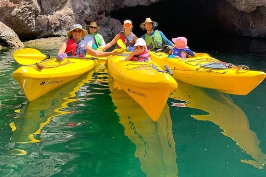 Emerald Cave Kayak Tour – A Touch of Paradise