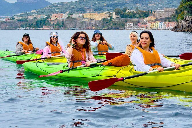 Kayaking in Sorrento private daily Kayak Tour