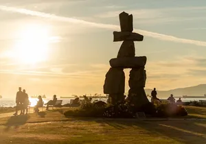 Vancouver Sunset and City Lights Trolley Tour