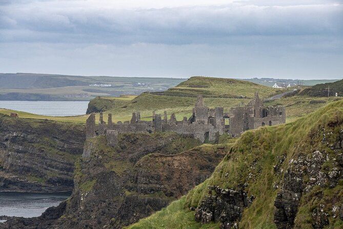 Game of Thrones and Giant’s Causeway Private Tour from Belfast