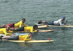 60 to 90 minutes Open Book Surfing Lesson with Certified Guide