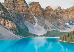 Moraine Lake and Lake Louise day Tour from Canmore and Banff