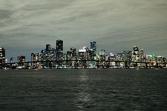 50 FT Miami Yacht Rental (up to 13 guests)