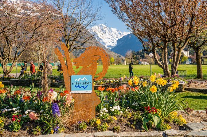 Private Day Tour to Iseltwald, Interlaken & Lauterbrunnen
