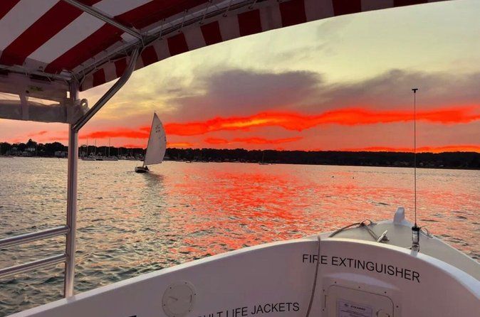Irish Lobster boat tour in Charleston for 24 guests around Harbor