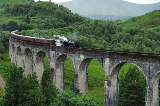 Private Glenfinnan and Highlands Experience from Edinburgh