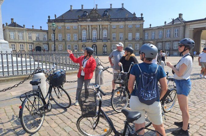 2.5 Hour Must See Bike Tour Adventure in Copenhagen
