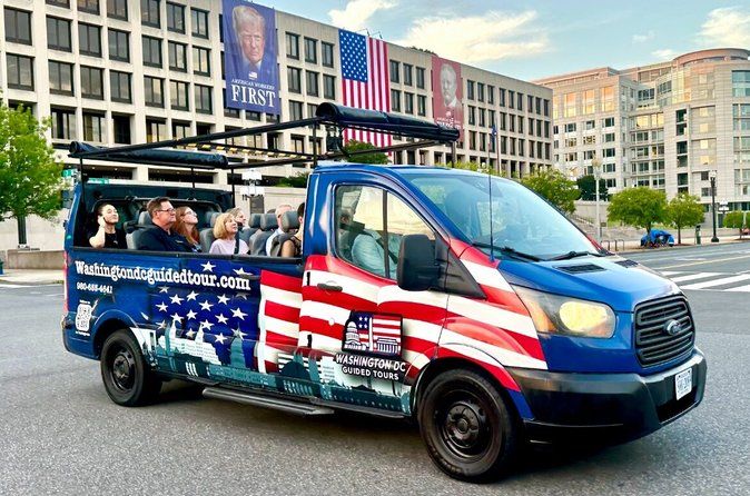 Washington DC Monuments Open-Air Sightseeing Minibus Guided Tour