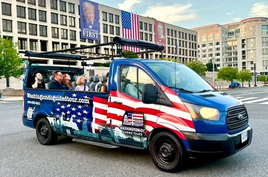 Washington DC Monuments Open-Air Sightseeing Minibus Guided Tour