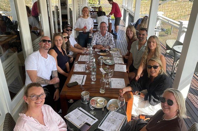 Luxury Hunter Valley Tour: 3 Tastings, Gin, Lunch & Chocolatier