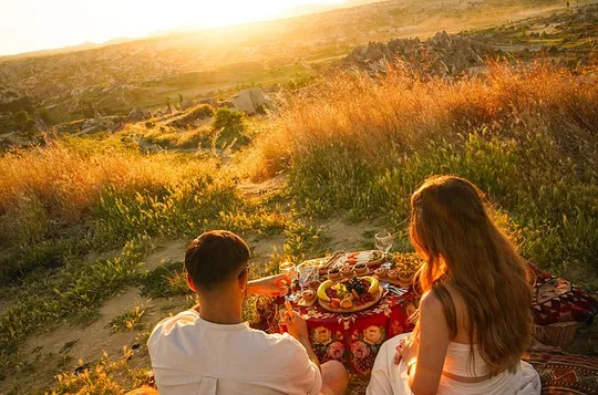 Romantic Sunset Picnic in Cappadocia