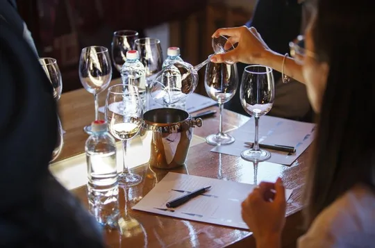 Premium Hunter Valley Private Wine Tour with WSET Certified Guide