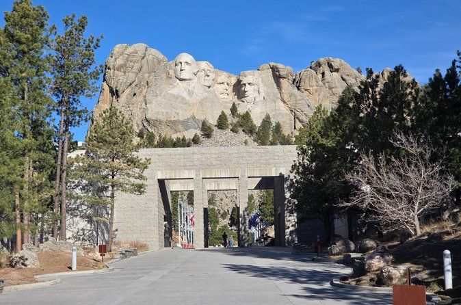 Shared Mt Rushmore and Crazy Horse Tour