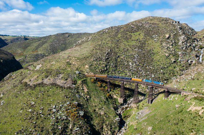 Taieri Gorge Scenic Railway Journey from Dunedin
