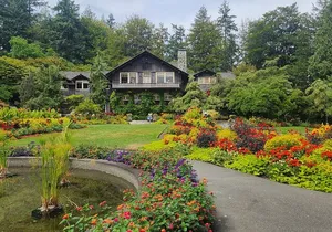 Stanley Park Highlights 2.5 Hour Walking Tour