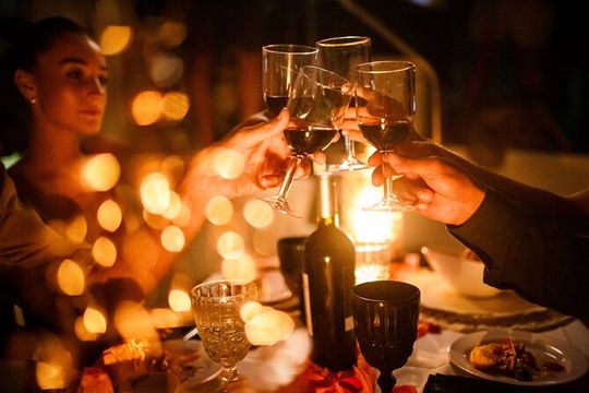 Tulum: 3-Hour Romantic Dinner aboard 43' Azimut Yacht